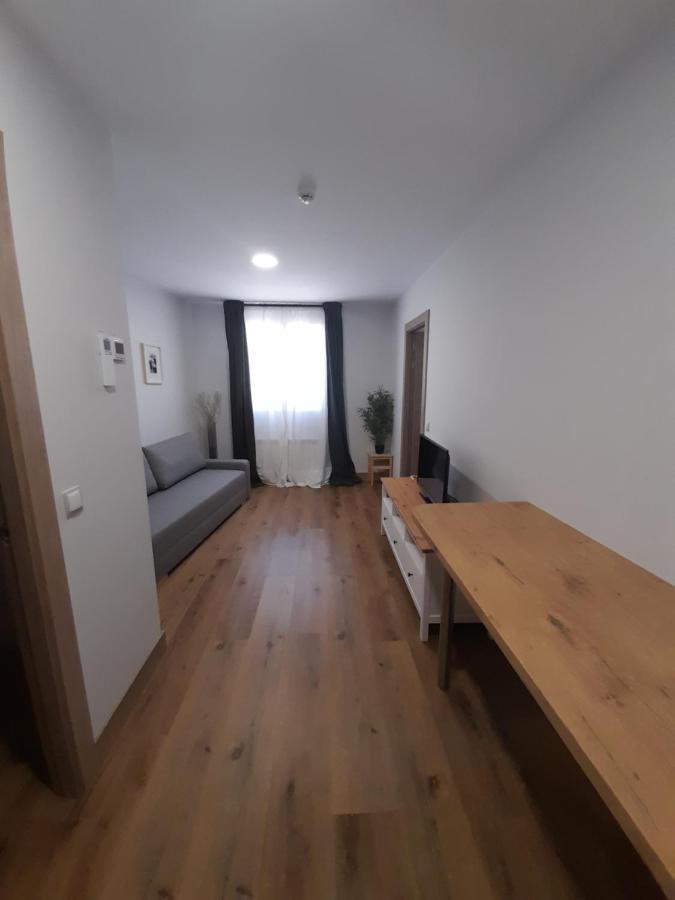 Hotel Camino De Las Estrellas Serranillos ภายนอก รูปภาพ