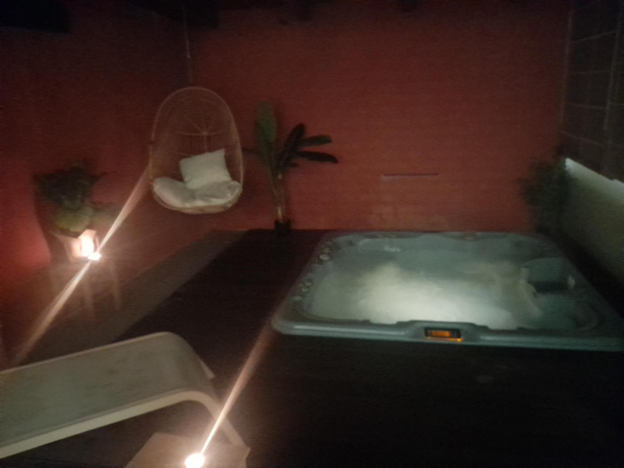 Hotel Camino De Las Estrellas Serranillos ภายนอก รูปภาพ
